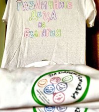 Отборите в НБЛ със специално ръчно рисувани тениски за каузата „Да дарим усмивка“