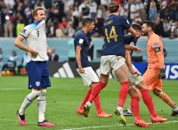 Франция е на полуфинал на Световното по футбол след успех срещу Англия