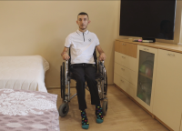 Добрич се обединява, за да помогне на младеж, пострадал в катастрофа