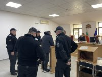 Съдът остави за постоянно в ареста мъжа, пребил съпругата си в Пловдив