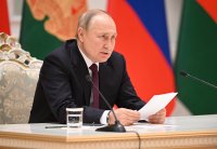 Путин обеща неограничени средства за руската армия
