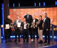 Пенчо Дочев и Ия Костова получиха наградите "Златен пояс" за най-добри спортисти в бойните спортове за годината