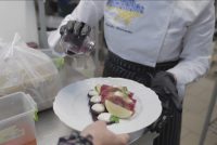 Кулинарни войни: Ресторант в Киев премахна от менюто си руски специалитети