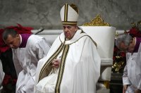 Папа Франциск заклейми войните в традиционната литургия за Бъдни вечер
