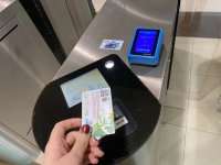 Как гражданите приемат новата система за таксуване в градския транспорт в София?