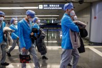 Китай вече не карантинира пристигащите от чужбина