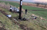 Тежка катастрофа край Бургас, двама души са в болница