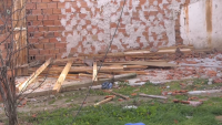 Села и сгради все още са без електричество след ураганния вятър във Враца