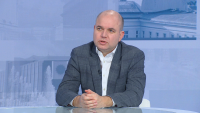 Владислав Панев: В България се оформят два политически блока - ГЕРБ, БСП и ДПС от едната страна и ДБ и ПП от другата
