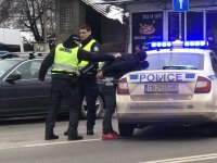 Задържаха шофьор след зрелищна гонка с полицията в София (СНИМКИ И ВИДЕО)
