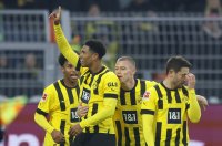 Борусуя Дортмунд надви Аугсбург в мач със седем гола
