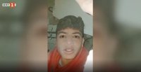 Разтърсващи кадри: Сирийско момче се засне с телефона си под развалините