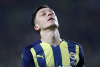 Пресата в Турция: Месут Йозил прекрати футболната си кариера