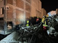 снимка 2 Български спасители откриха петима оцелели под руините в Турция (Снимки и видео)