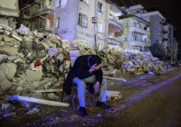 Страх в Турция след поредното земетресение, жертвите са най-малко 6