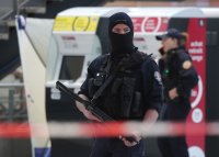 Ученик уби с нож учителка във Франция
