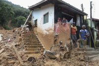 снимка 5 Проливни дъждове причиниха опустошителни наводнения в Бразилия