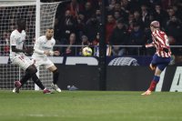 Атлетико Мадрид разби Севиля и излезе на 3-то място в Ла Лига