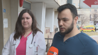 Лекари събрали пари, за да нахранят мигрантите от тира на АМ "Европа"