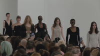 Висша мода в Париж: Представиха новата колекция на Живанши