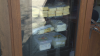 С млекомат: Производител от Пловдив продава продукцията си по-евтино