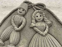 Пижо и Пенда от пясък се появиха на бургаски плаж (СНИМКИ)