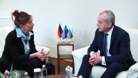 Премиерът Гълъб Донев се срещна с новия германския посланик Ирене Планк