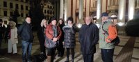 Актьори се събраха пред Народния театър в подкрепа на Александър Морфов