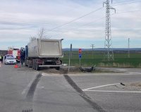 Двама души загинаха след като лек автомобил не спря на знак "Стоп" край Шумен