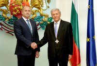 снимка 8 Изтъкнати български учени получиха висши държавни отличия от президента (Снимки)
