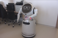 Студенти от Бургас изобретиха роботи, които да помагат на самотни възрастни хора