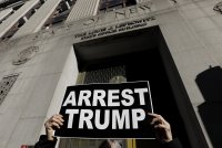 Извънредни мерки за сигурност в САЩ заради очакваното обвинение срещу Тръмп