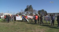Продължава протестът на зърнопроизводителите - блокираха "Дунав мост" при Русе и Видин