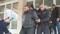 Повдигнаха обвинение за хулиганство на Емили, Куката и Чеченеца. Тримата са в ареста за 72 часа