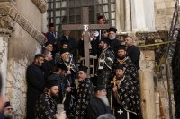 снимка 4 Хиляди православни християни изминаха Пътя на страданието в Йерусалим