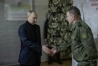 Путин посети щабовете на военното командване в Херсон и Луганск