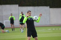 Тодор Неделев е все по-близо до завръщане в игра, вече тренира с топка (Снимки)