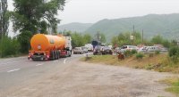 Интензивен трафик по АМ "Струма" и главен път Е-79 в последния от поредицата почивни дни