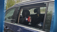 Разбиха колата на репортера на БНТ Иво Никодимов