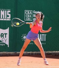 Елизара Янева продължава с победите на тенис турнири за девойки в Италия