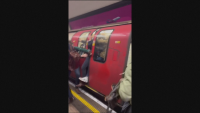 Задимяване във влак в метрото в Лондон преди коронацията на Чарлз III