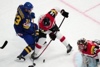 Швеция победи Финландия на Световното първенство по хокей на лед с дузпи