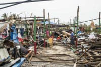 Стотици пострадаха от циклона Мока в Мианмар (Снимки)