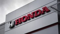Хонда обяви завръщането си във Формула 1, ще работи с Астън Мартин от 2026 г.