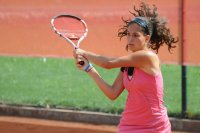 Изабелла Шиникова загуби на сингъл на тенис турнир в Тунис
