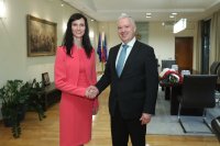 Вицепремиерът Мария Габриел прие поста на външен министър от Иван Кондов