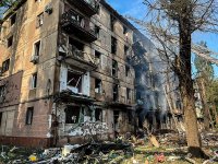 Жертви след руска ракетна атака в родния град на Зеленски