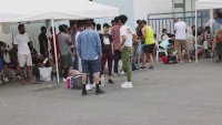 568 души остават в неизвестност след потъването на плавателен съд с мигранти край Гърция
