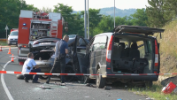 Тежка катастрофа на входа на Момчилград: Двама са загинали, други седем са ранени