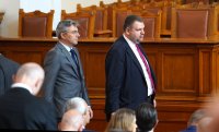 Освободиха Пеевски от комисията по конституционни въпроси, стана член на правната